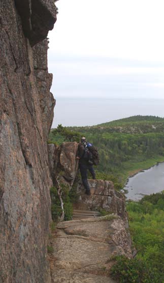 Mark on ledge shelf of Beehive Trail (photo by Webmaster)