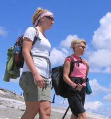 SDHers descending (photo by Webmaster)